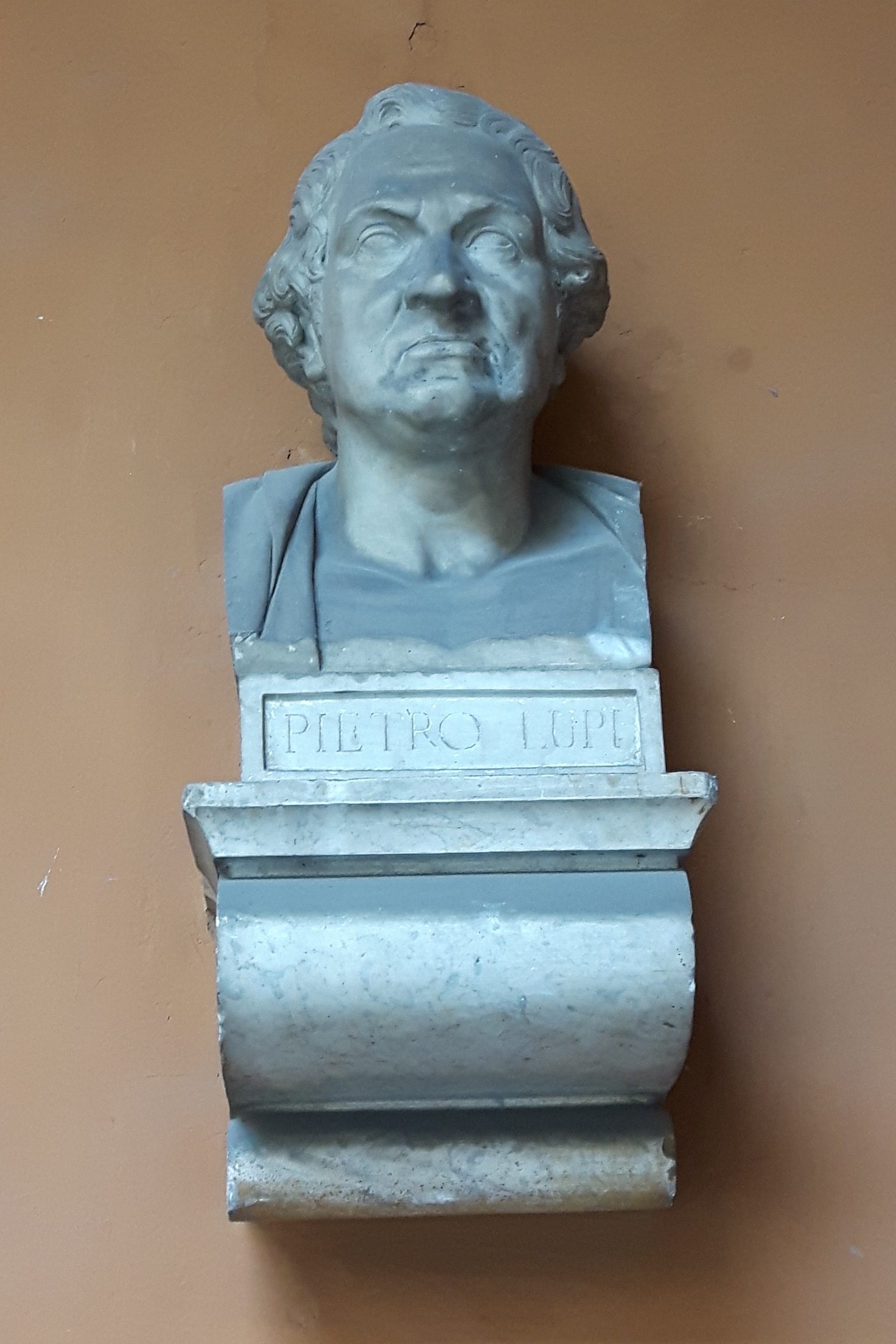 Pietro Lupi's bust, Santo Spirito in Sassia, Rome (2).jpg